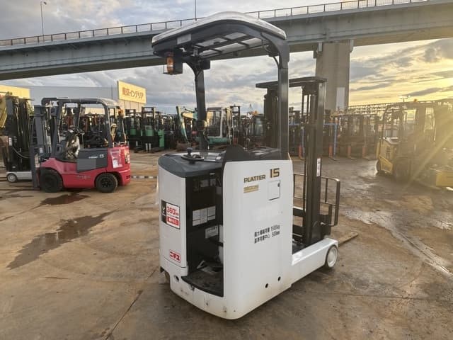 Reach Forklift — Auction (lot 8451-12011)