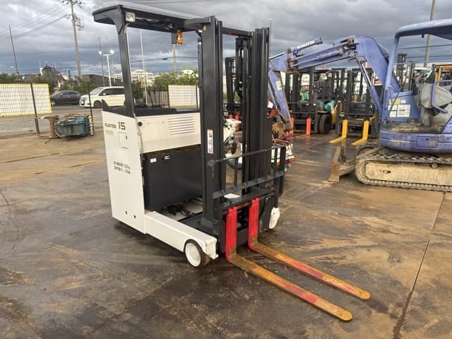 Reach Forklift — Auction (lot 8451-12012)