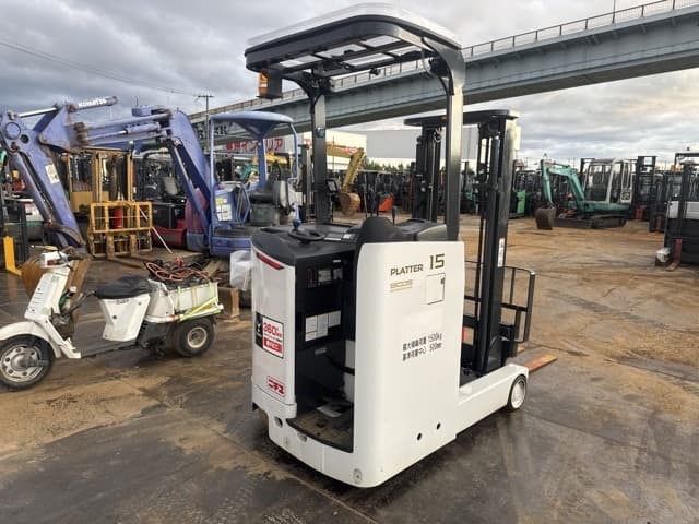 Reach Forklift — Auction (lot 8451-12012)