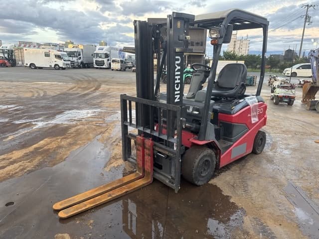 Battery Forklift — Auction (lot 8451-12017)