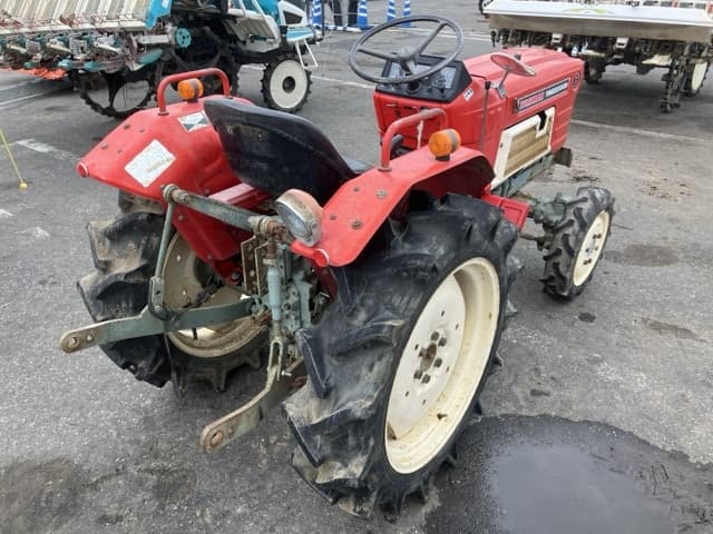Tractor — Auction (lot 8451-1202)