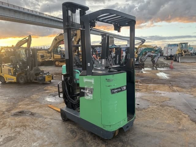 Reach Forklift — Auction (lot 8451-12020)