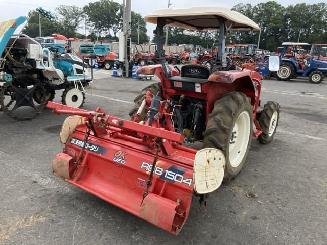 Tractor — Auction (lot 8451-1204)