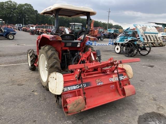 Tractor — Auction (lot 8451-1204)