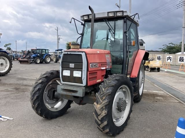 Tractor — Auction (lot 8451-1207)