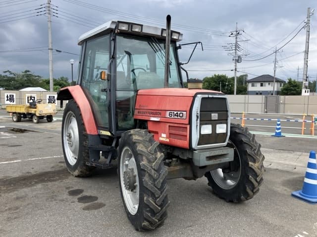 Tractor — Auction (lot 8451-1207)