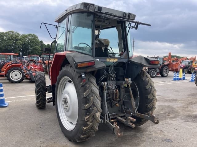 Tractor — Auction (lot 8451-1207)
