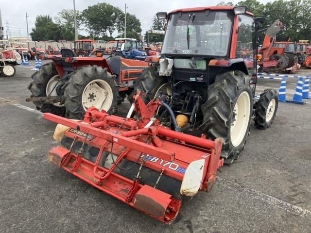 Tractor — Auction (lot 8451-1210)