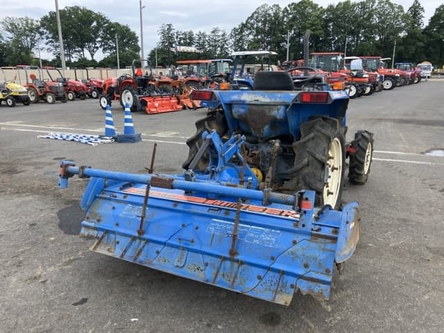 Tractor — Auction (lot 8451-1216)