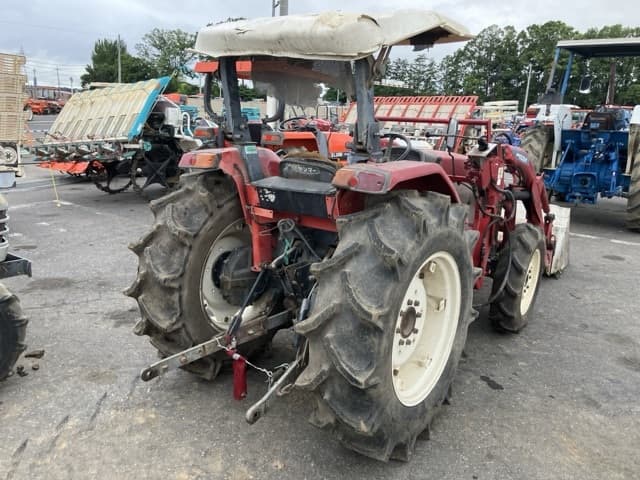 Tractor — Auction (lot 8451-1217)