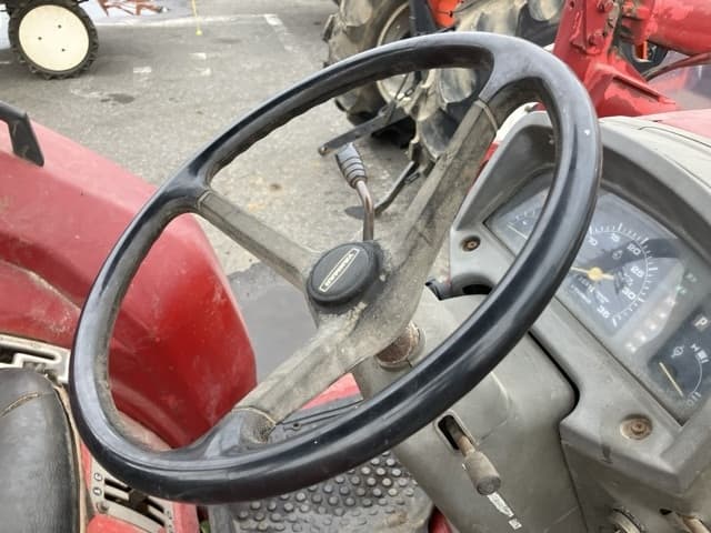 Tractor — Auction (lot 8451-1217)