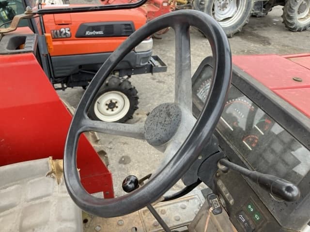 Tractor — Auction (lot 8451-1218)