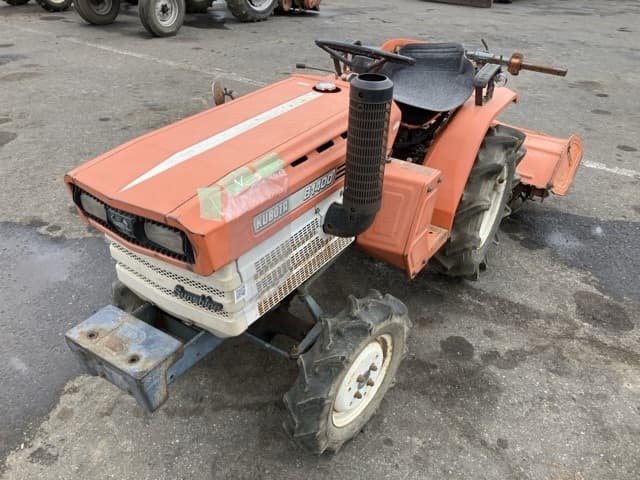 Tractor — Auction (lot 8451-1219)