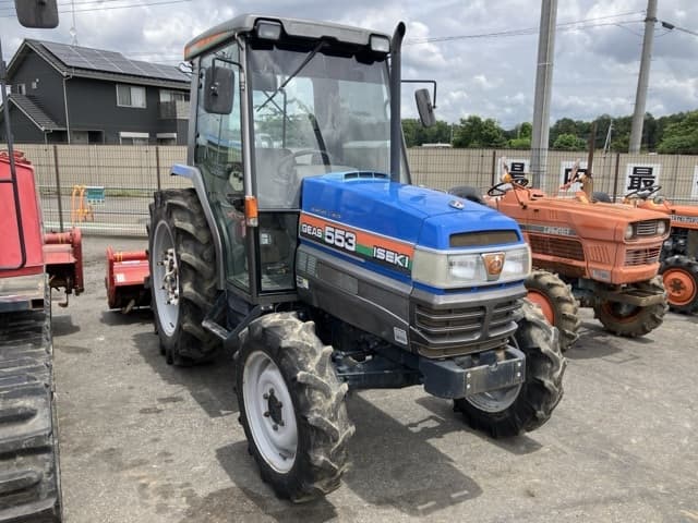 Tractor — Auction (lot 8451-1220)