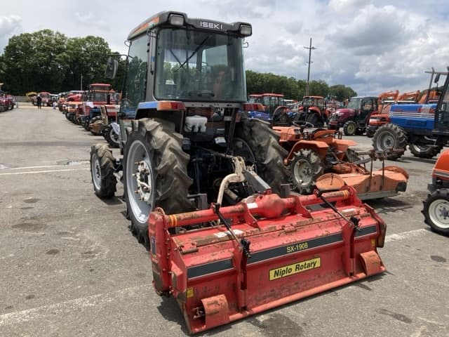 Tractor — Auction (lot 8451-1220)