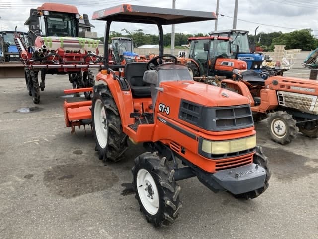 Tractor — Auction (lot 8451-1221)