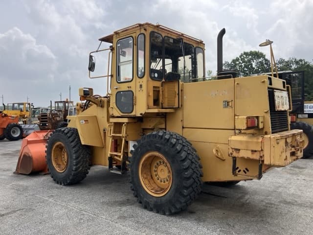 WHEEL LOADER — Auction (lot 8451-123)