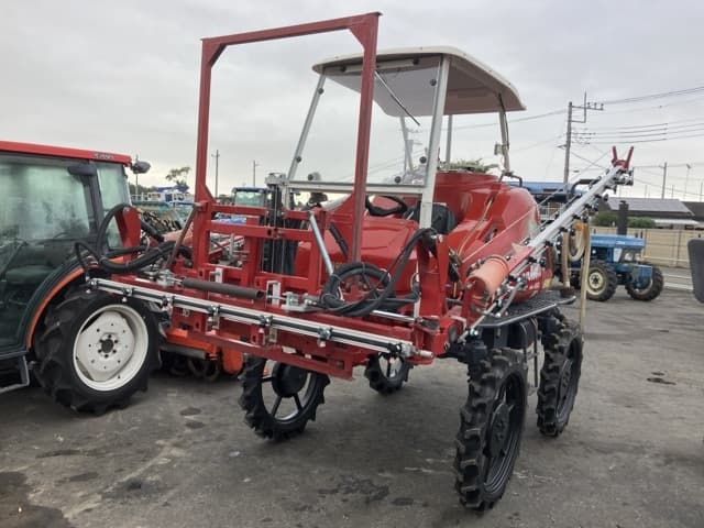 HIGH CLEARANCE BOOM SPRAYER — Auction (lot 8451-1233)