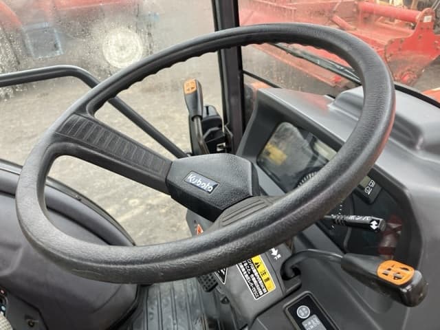 Tractor — Auction (lot 8451-1237)