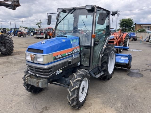 Tractor — Auction (lot 8451-1241)