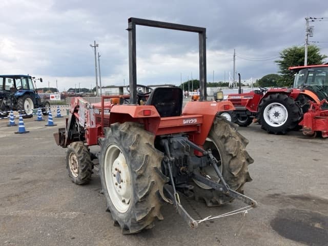 Tractor — Auction (lot 8451-1244)
