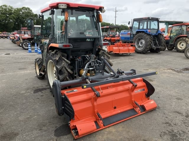 Tractor — Auction (lot 8451-1247)