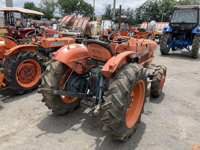Tractor — Auction (lot 8451-1249)