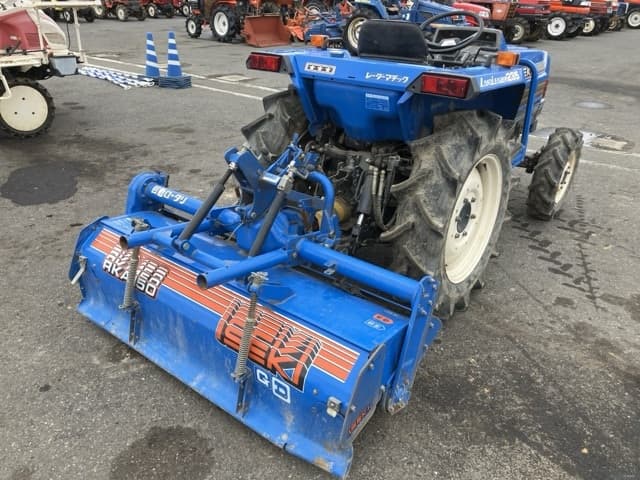 Tractor — Auction (lot 8451-1250)