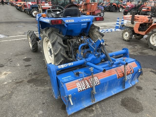Tractor — Auction (lot 8451-1250)