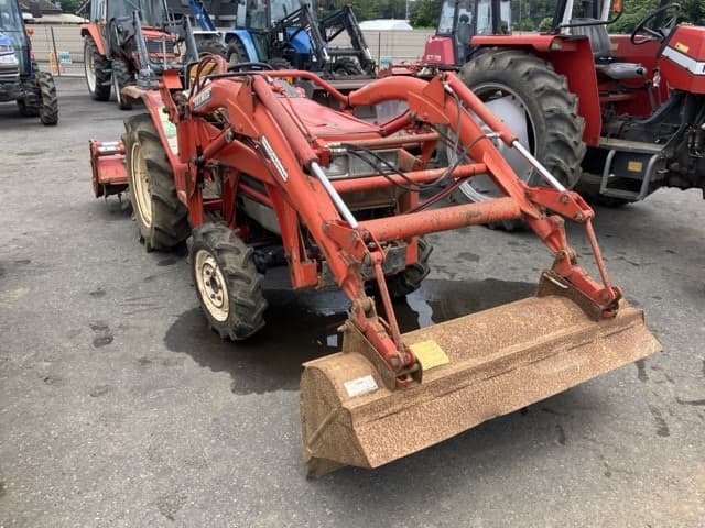 Tractor — Auction (lot 8451-1252)