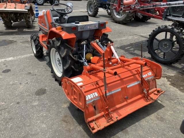 Tractor — Auction (lot 8451-1254)