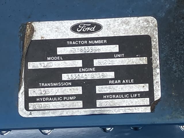 Tractor — Auction (lot 8451-1255)