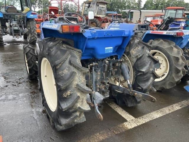 Tractor — Auction (lot 8451-1256)