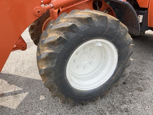 MINI WHEEL LOADER — Auction (lot 8451-126)