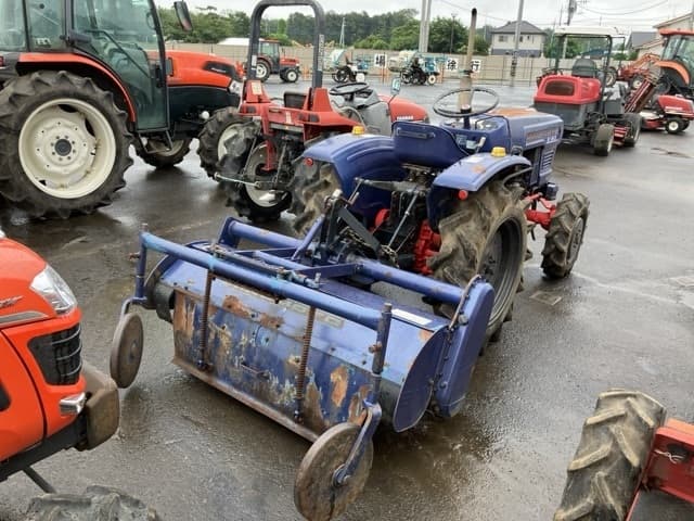 Tractor — Auction (lot 8451-1265)