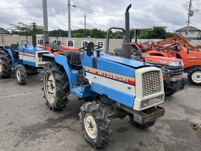 Tractor — Auction (lot 8451-1267)