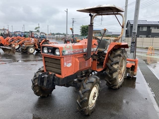 Tractor — Auction (lot 8451-1268)