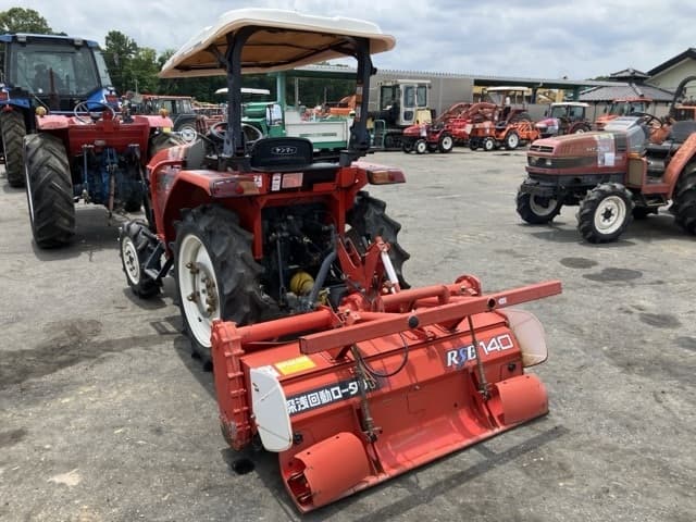 Tractor — Auction (lot 8451-1269)