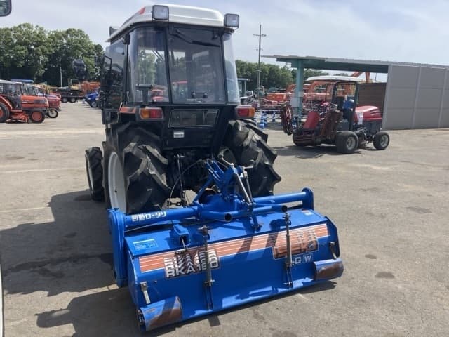 Tractor — Auction (lot 8451-1271)