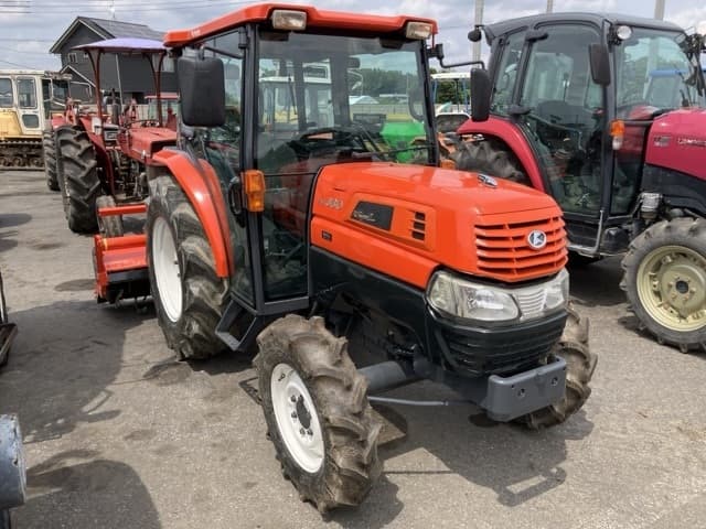 Tractor — Auction (lot 8451-1273)