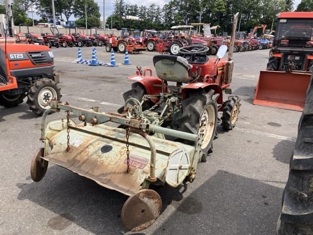 Tractor — Auction (lot 8451-1275)