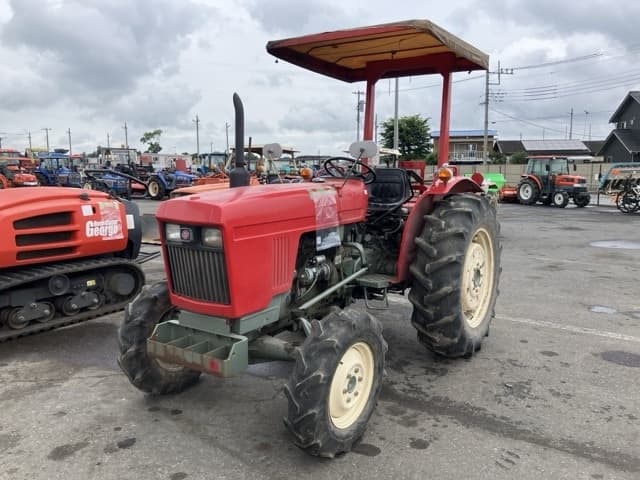 Tractor — Auction (lot 8451-1276)