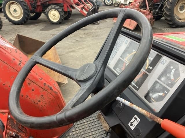 Tractor — Auction (lot 8451-1278)