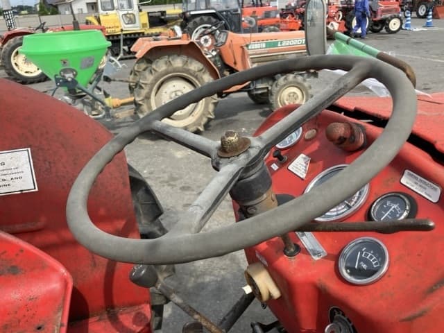 Tractor — Auction (lot 8451-1279)