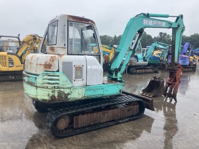 MINI EXCAVATOR — Auction (lot 8451-128)