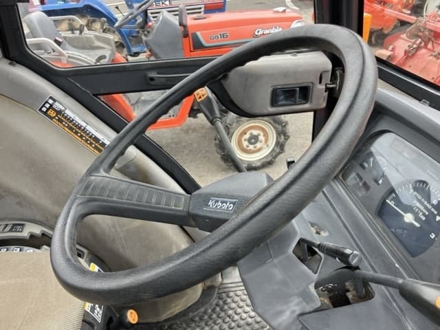 Tractor — Auction (lot 8451-1280)