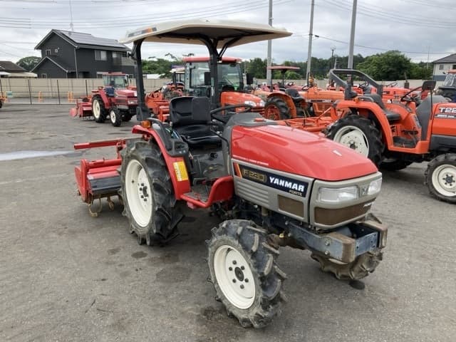 Tractor — Auction (lot 8451-1281)