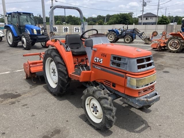 Tractor — Auction (lot 8451-1282)