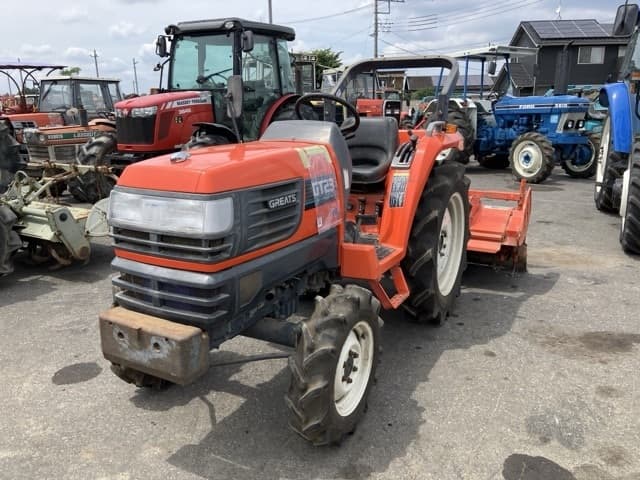 Tractor — Auction (lot 8451-1283)