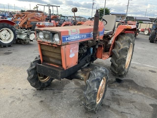 Tractor — Auction (lot 8451-1285)